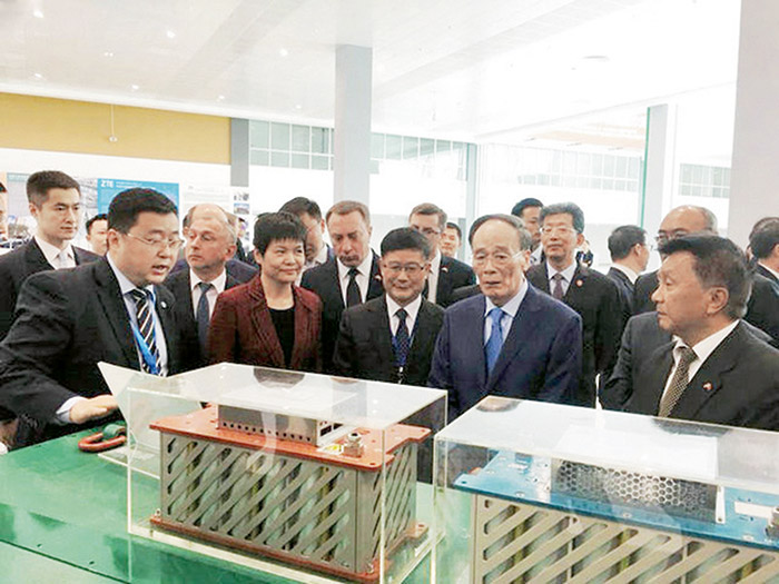  2018年国家副主席王岐山参观考察ky开元_开元（中国）奥威超级电容